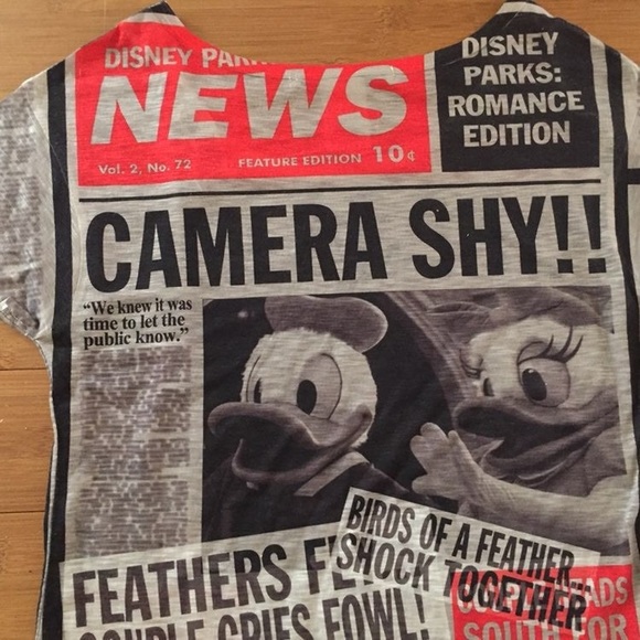 Disney Parks Newspaper Tee Small - Picture 4 of 7